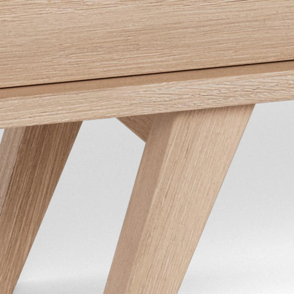 A-Line Anrichte, Gestell Weiss