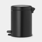 Brabantia NewIcon Treteimer 5L Matt Black – eleganter schwarzer Pedaleimer aus Metall für Küche und Bad