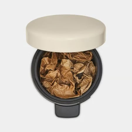 Poubelle à pédale Newicon beige clair 3L