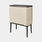 Brabantia Bo Touch Bin Abfalltrenner 11L+23L in Soft Beige mit schwarzem Deckel und Metallbeinen