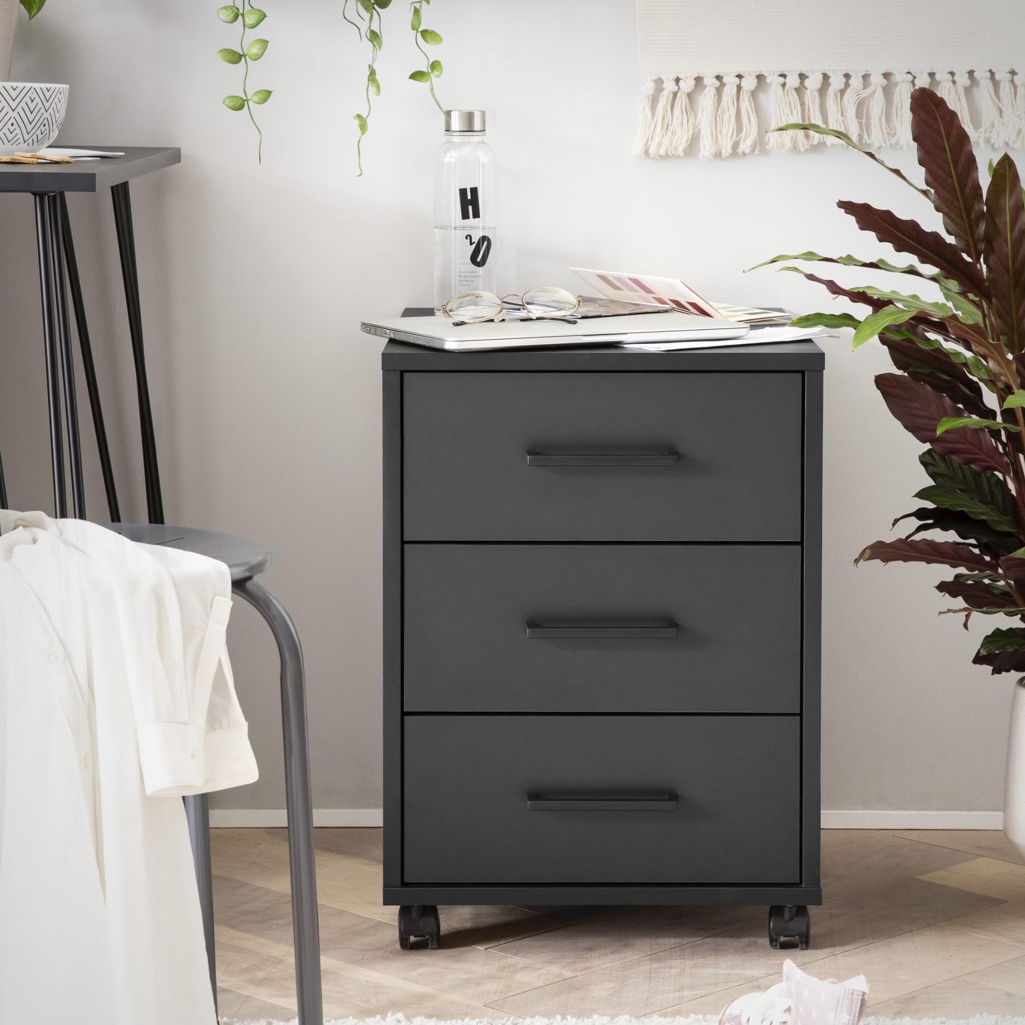 Rollcontainer Schwarz 3 Schubladen mit Rollen - moderner Stauraum für Schlafzimmer und Büro