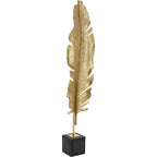 Goldene Dekofeder auf schwarzem Marmorsockel, elegante Wohndekoration im Glamour-Stil, 147 cm
