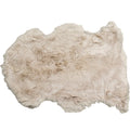 Kare Lammfell Teppich in Grau-Beige, natürliche Form, flauschig und weich, ideal als Dekoteppich