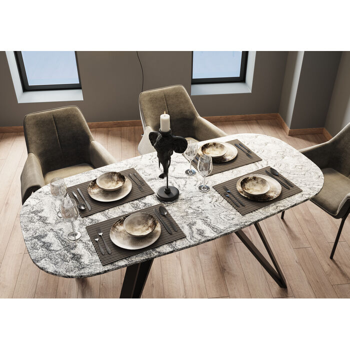 Table en granit de Kare