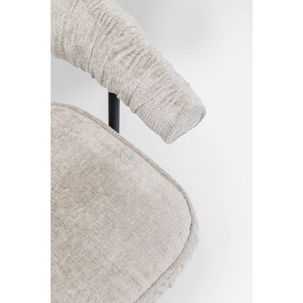 Fauteuil pivotant en tissu argenté de la marque Kare