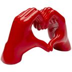 Rote Skulptur "Heart Hands" von KARE – zwei Hände formen ein Herz, glänzend lackiert, 12 cm