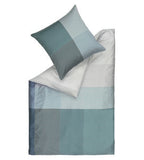 Bettwäsche-Set Kremer in Ternetblau mit Streifen- und Karomuster, bestehend aus Bettdeckenbezug und Kissenbezug