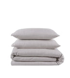 Kissenbezug Damast Taupe – gefaltetes Bettwäsche-Set mit zwei Kissen in elegantem Taupe-Grau mit feinem Karomuster