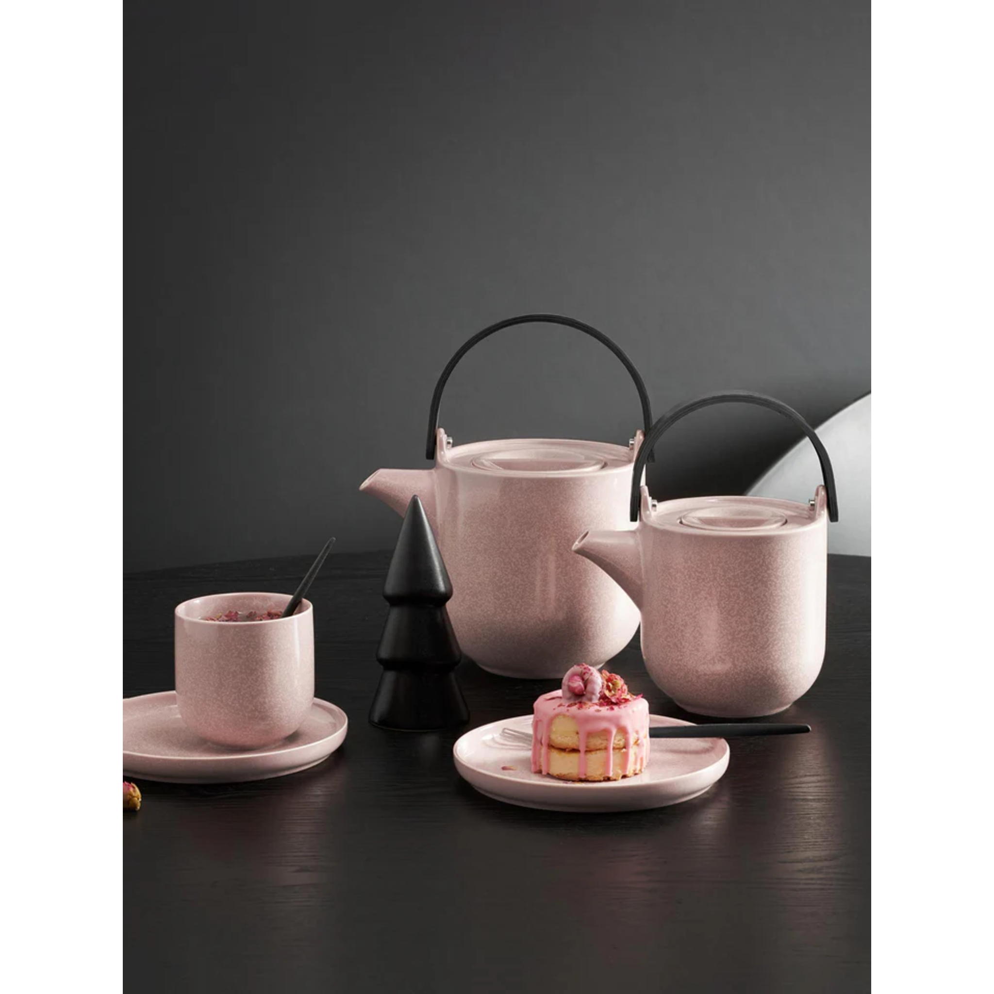 Théière rose avec anse en bois, 0,6 L