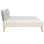 Rauch Bett Skandi in Creme mit grauem Kopfteil und Holzbeinen - modernes Skandinavisches Designbett