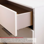 Rauch Flipp Nachttisch grau mit 3 Schubladen, Unterflurschiene und Soft-Close-Funktion – Detailansicht