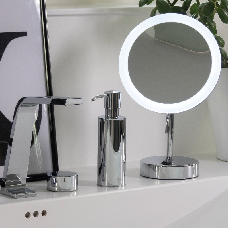 Distributeur de savon en laiton