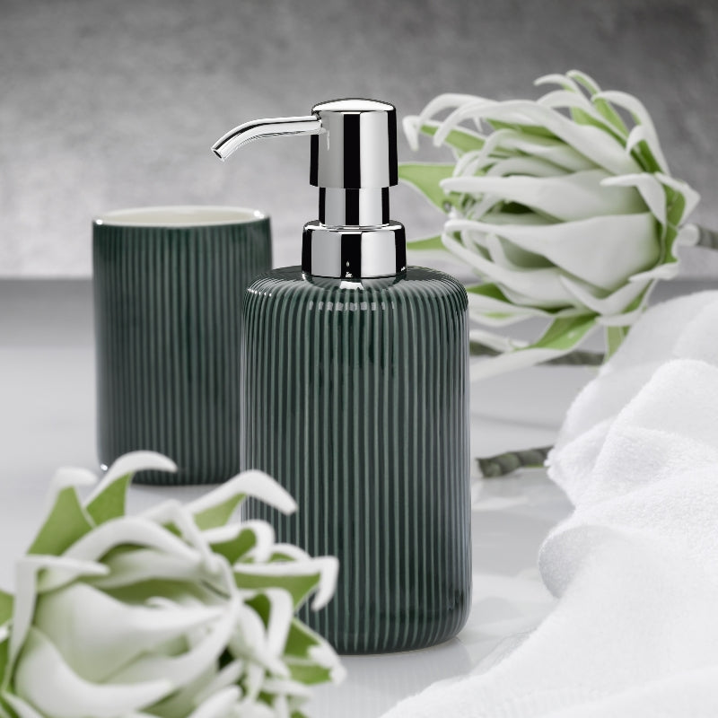 Distributeur de savon Ava, céramique vert alpin