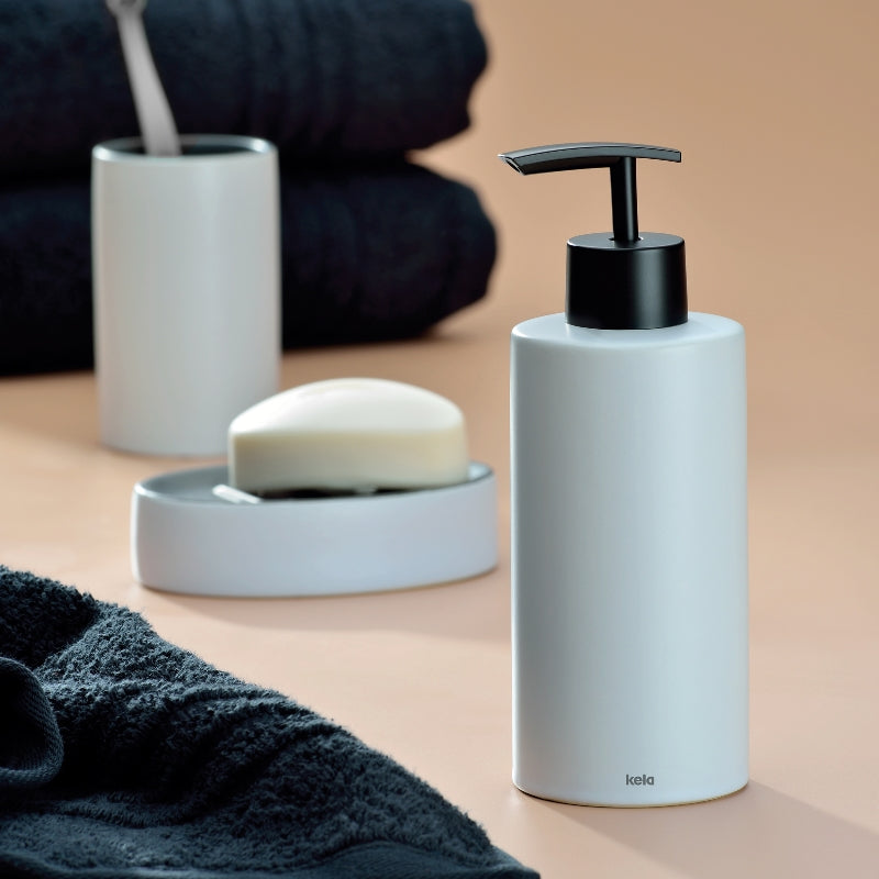 Distributeur de savon en céramique Matsi, noir mat