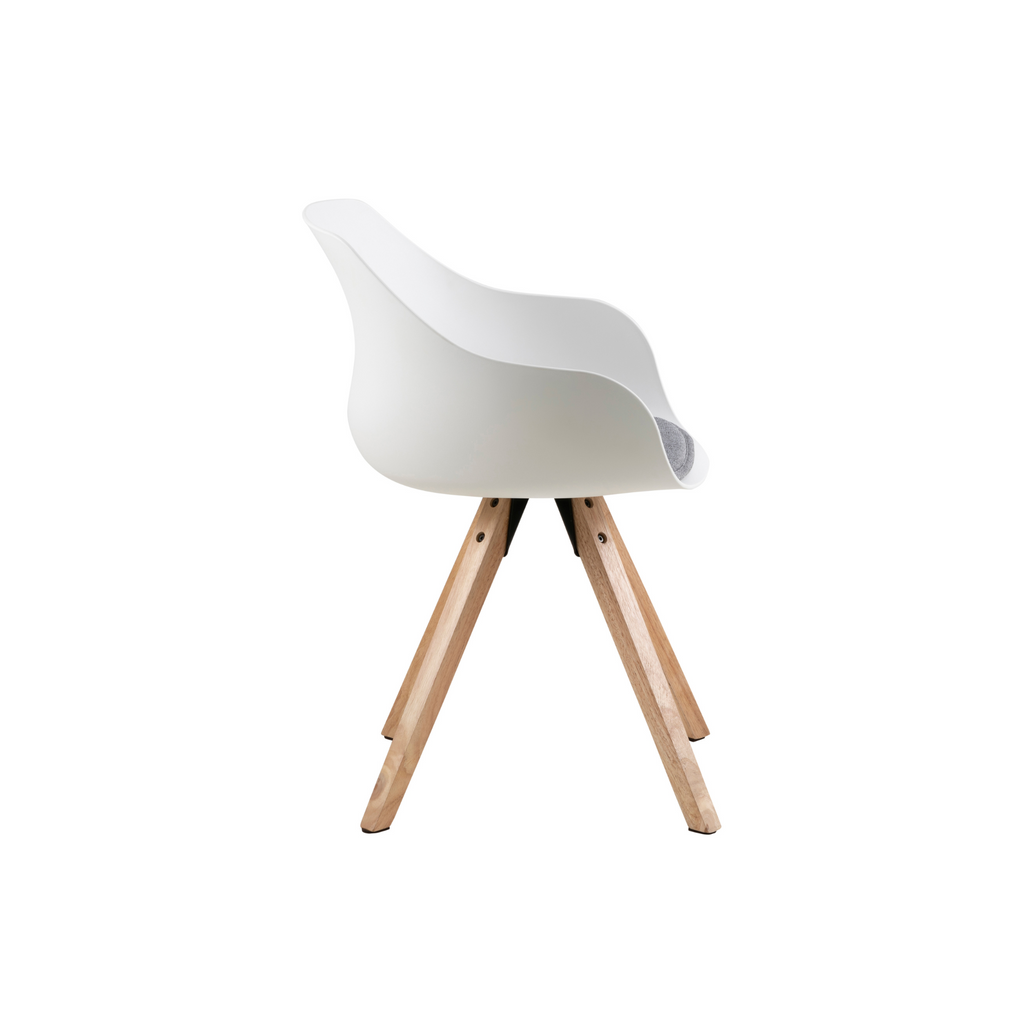 Chaise de salle à manger gris clair avec accoudoirs et pieds en bois, moderne