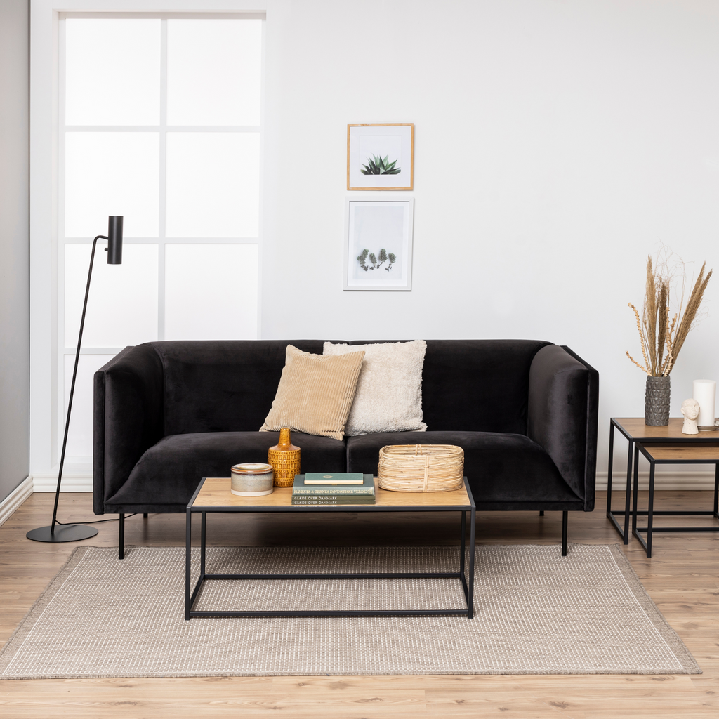 Table basse moderne en chêne sauvage avec structure en acier noir