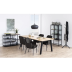Actona Vitrine Seaford Schwarz - modernes Wohnzimmer mit Esstisch, Stühlen und Regale