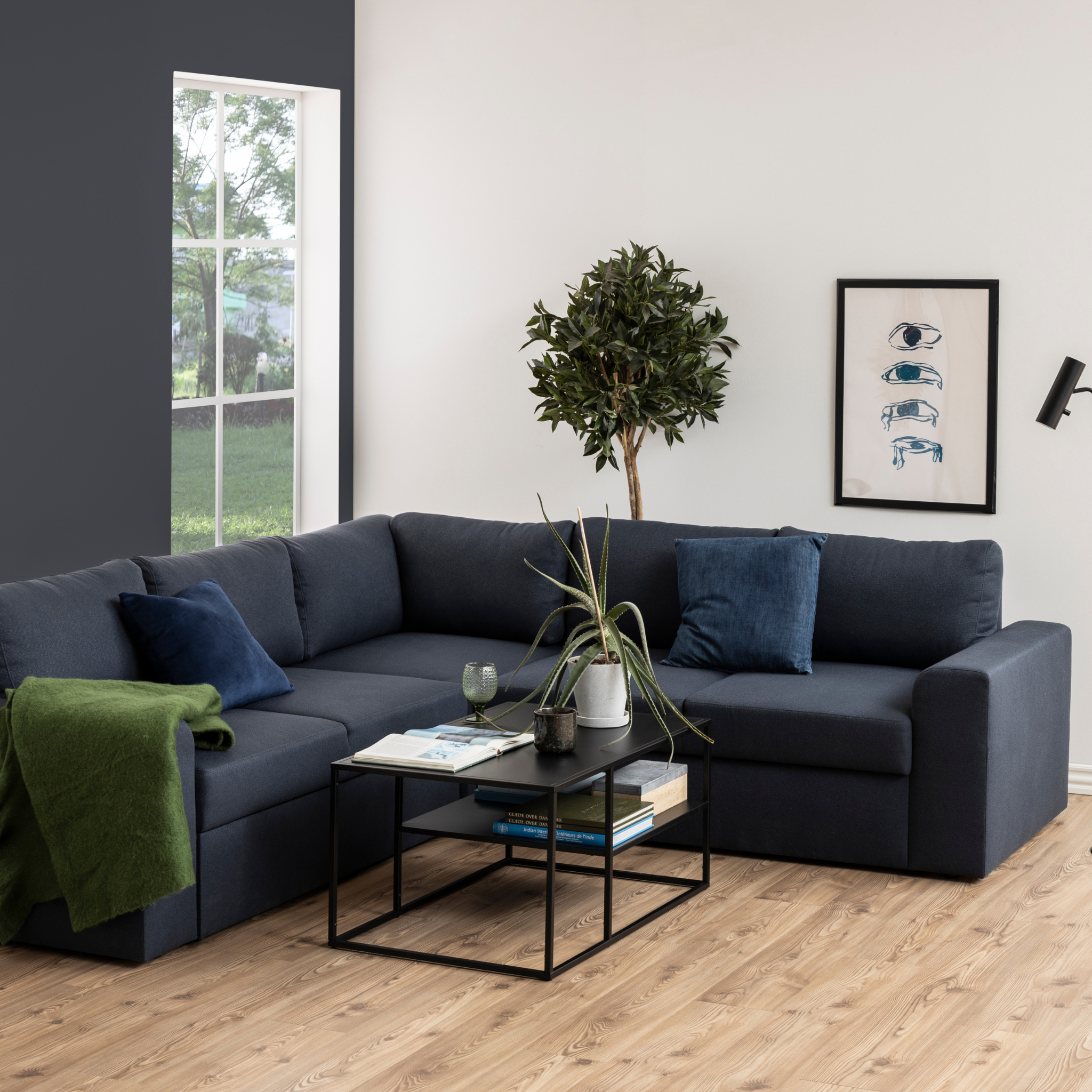 Table basse en métal noir