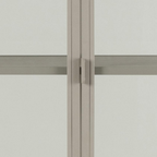 Detailansicht Actona Seaford Vitrine Grau – Glasfront mit elegantem Metallrahmen und Griff, 77x35x185cm