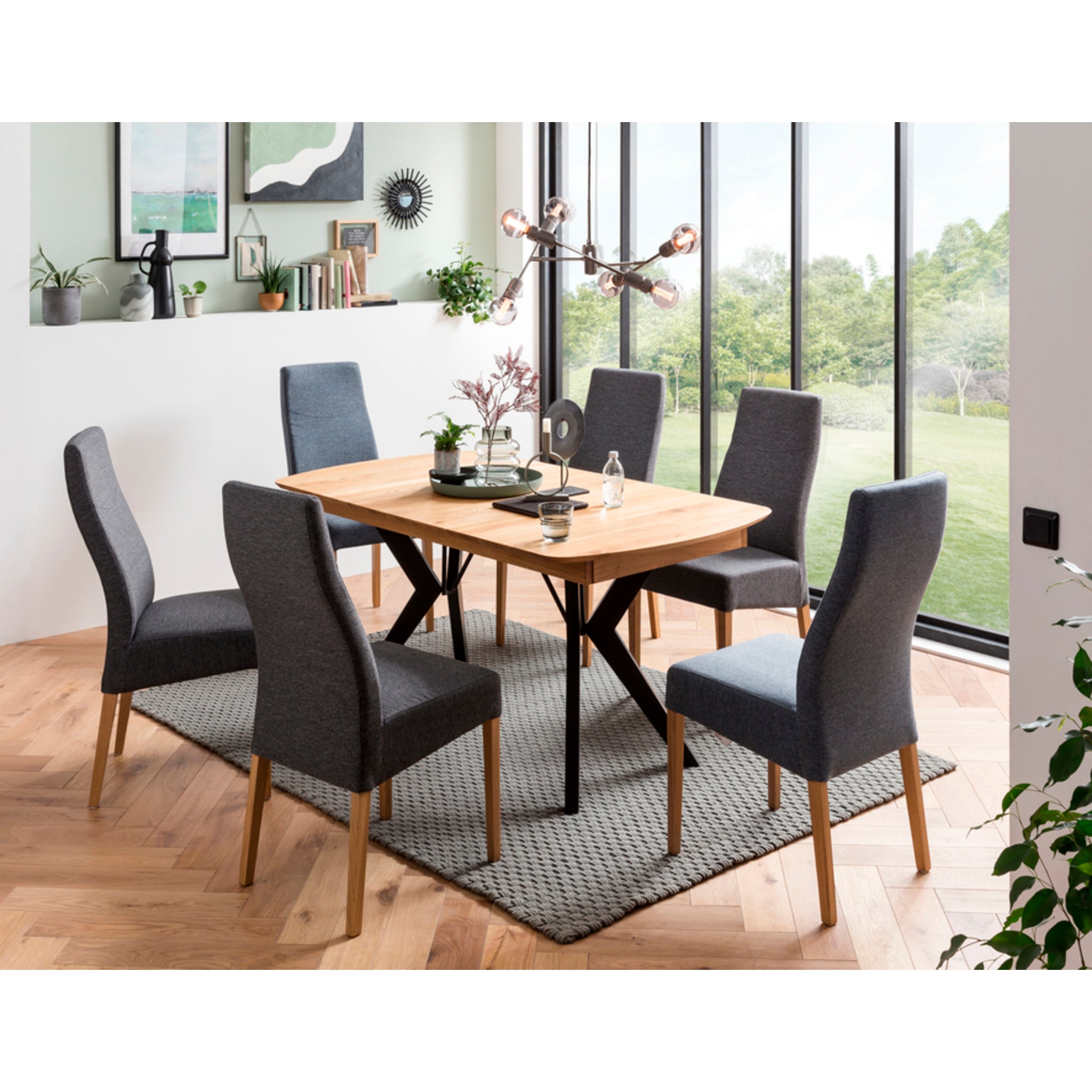 Chaise anthracite avec cadre en chêne massif