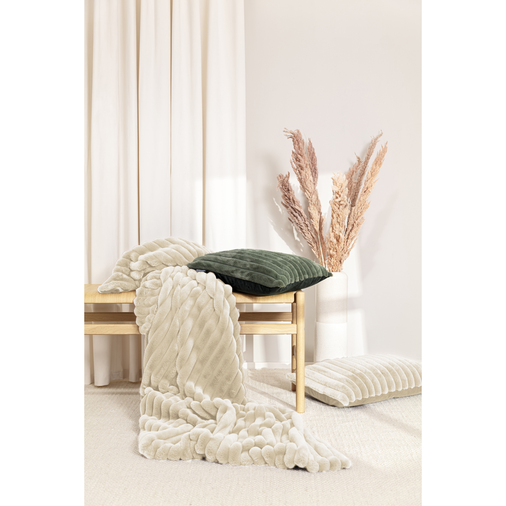 Coussin Raya 45x45 naturel avec rembourrage de qualité supérieure