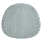 Sitzkissen Inga in Hellgrün mit Cordbezug, ovale Form, von Magma