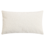 Magma Ava Kissen in Cremeweiß mit flauschiger Bouclé-Textur, rechteckiges Dekokissen für Sofa und Bett