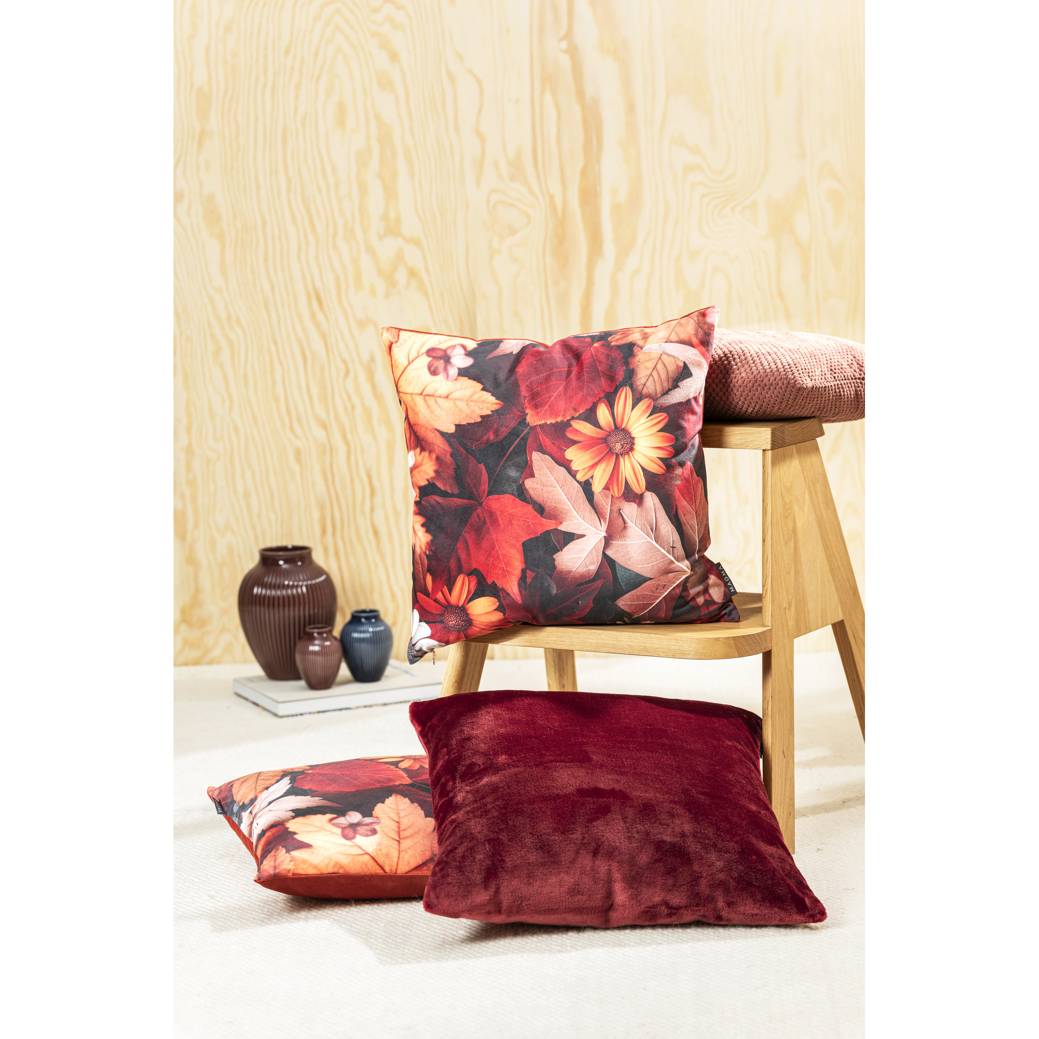 Coussin Fleurs 45x45 couleur rouille avec rembourrage de qualité supérieure