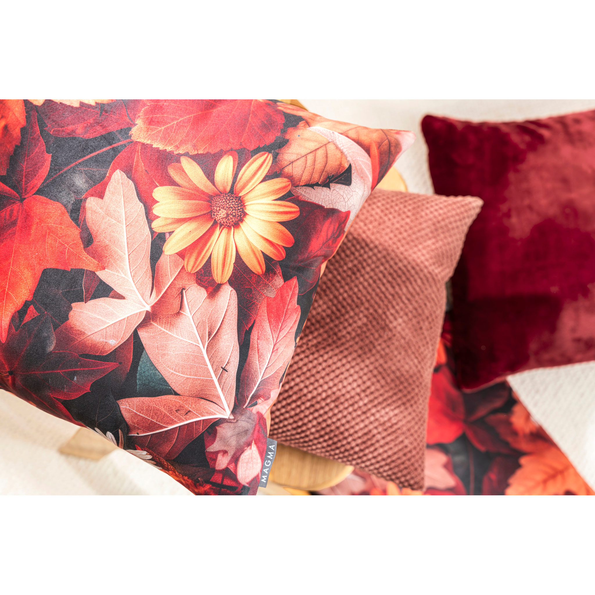 Coussin Fleurs 45x45 couleur rouille avec rembourrage de qualité supérieure