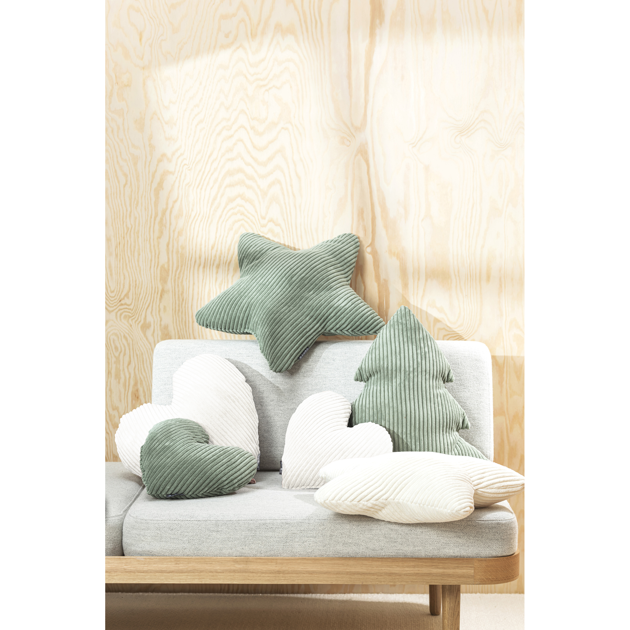 Coussin en forme de cœur Shara 32 cm en cordon polaire ivoire