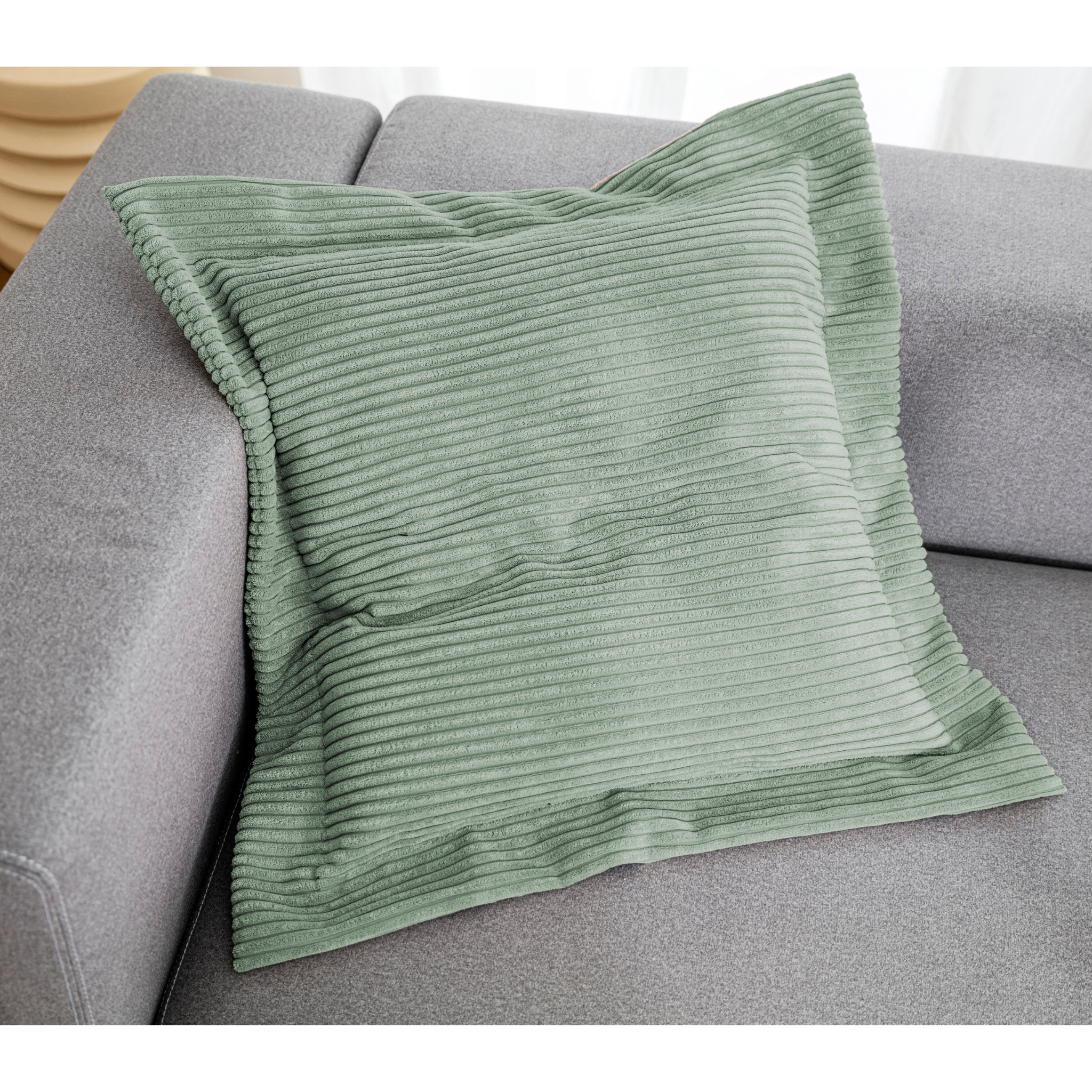 Flatterkissen Flauschcord 70x70 salbei