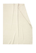 Biederlack Kuscheldecke Feel in Beige, weiche Wohndecke mit feinen Streifen, aufgerollt