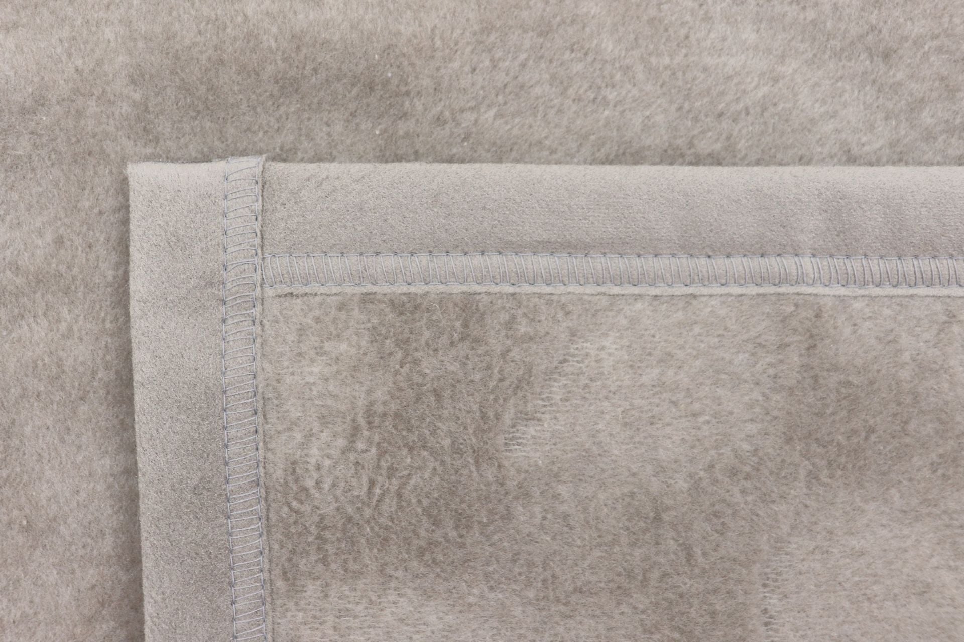 Couverture douce et moelleuse Feel Leo