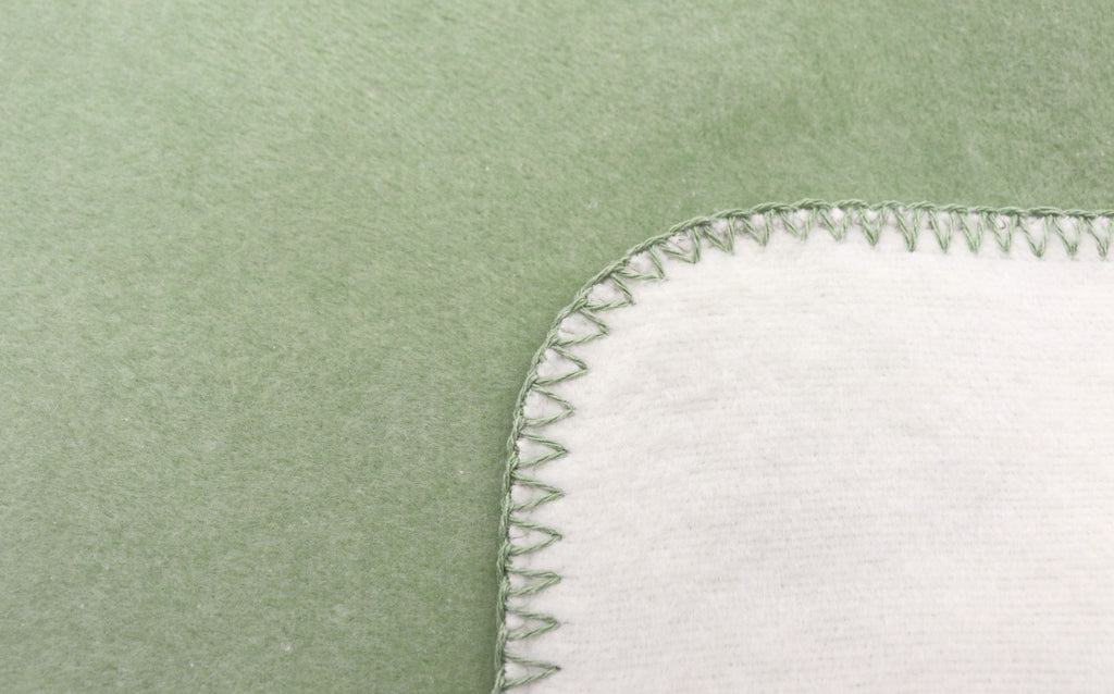 Couverture douce et double face, menthe-écru