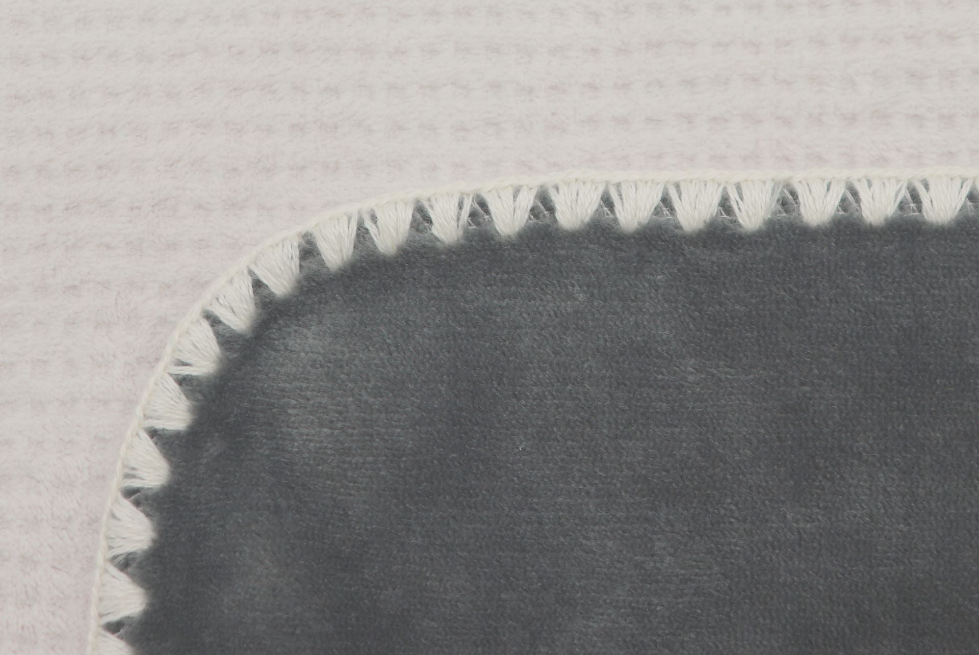 Couverture anthracite douce et confortable