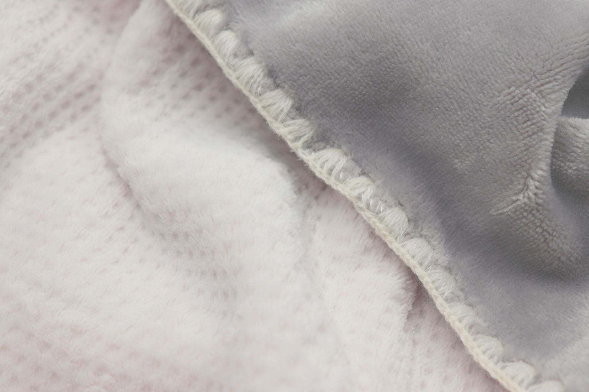 Couverture douce et moelleuse - gris douillet