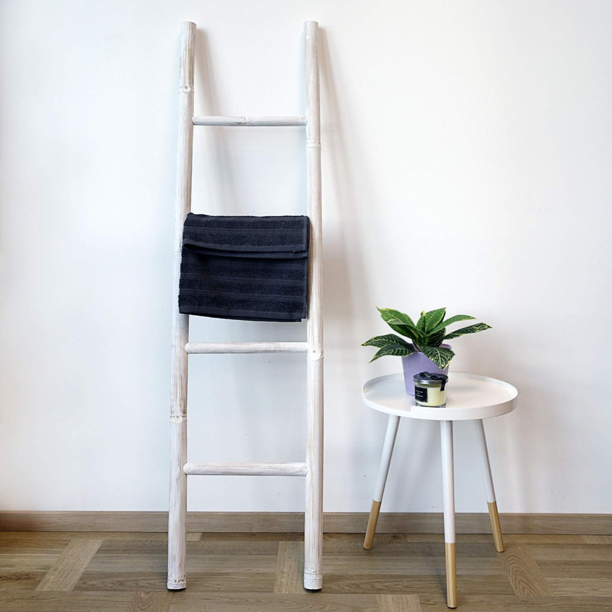 Échelle décorative en bambou blanchi à la chaux naturelle
