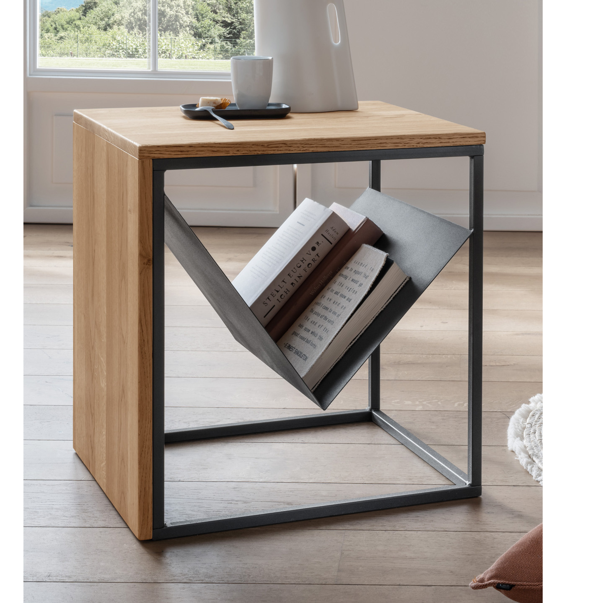 Table d'appoint avec étagère