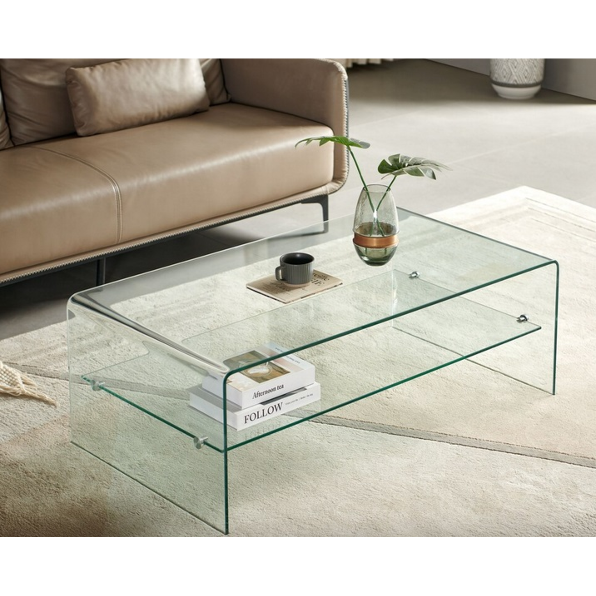 Table basse élégante en verre
