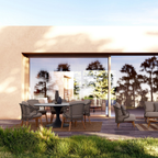 Runder Outdoor-Tisch Arnold von Bizzotto mit geflochtenen Gartenstühlen auf moderner Terrasse mit Glasfront