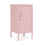 Bizzotto Kommode Cambridge in Pastellrosa aus Metall mit Tür, Schloss und Lüftungsschlitzen auf vier Beinen