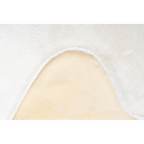 Lalee Cosy Kunstfell Teppich Weiss – Detailansicht Unterseite mit beigem Anti-Rutsch-Belag