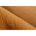 Nahaufnahme Lalee Heaven Teppich in warmem Camelbraun mit weicher, flauschiger Textur
