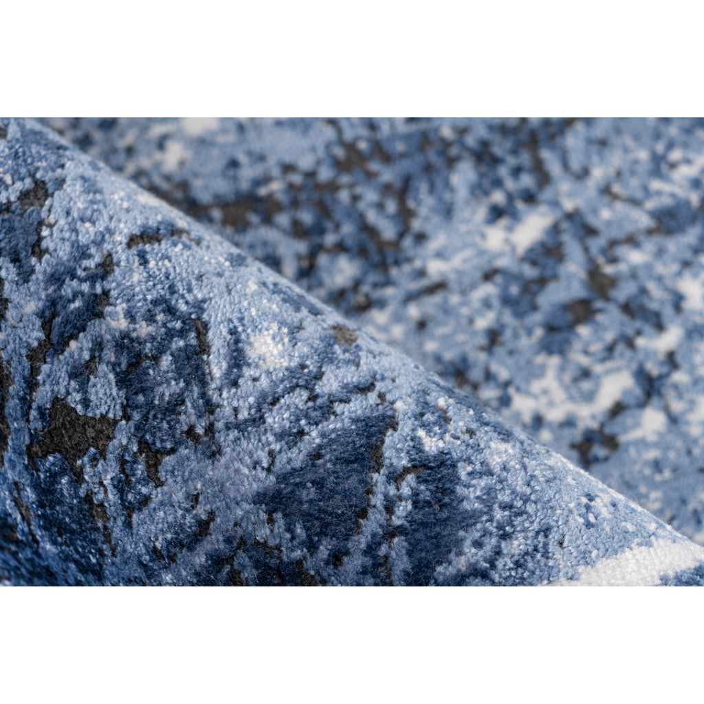 Tapis bleu Élysée par Pierre Cardin