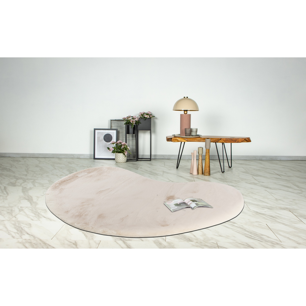 Tapis ivoire en forme de rein, forme de rein