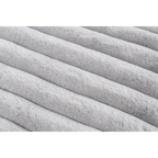 Lalee Plush Decke in Grau-Weiß mit diagonalen Streifen – weiche, flauschige Kuscheldecke aus hochwertigem Material