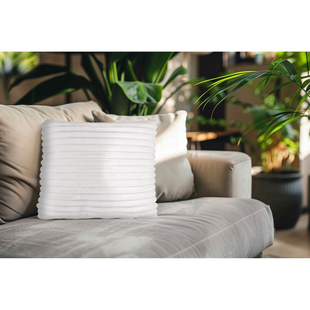 Coussin décoratif en peluche ivoire