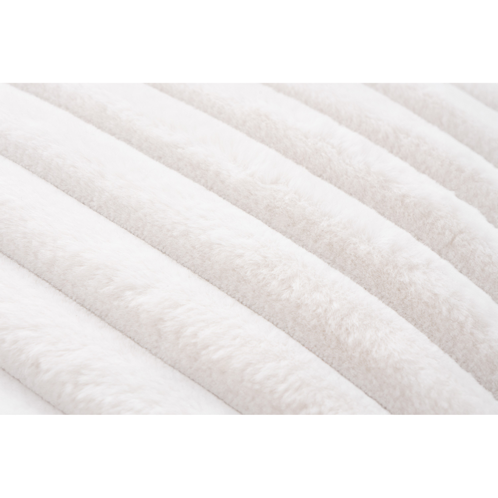 Coussin décoratif en peluche ivoire