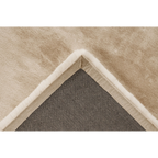 Lalee Dolce Teppich Beige – Detailansicht der Unterseite mit Antirutsch-Rücken, 80x150cm