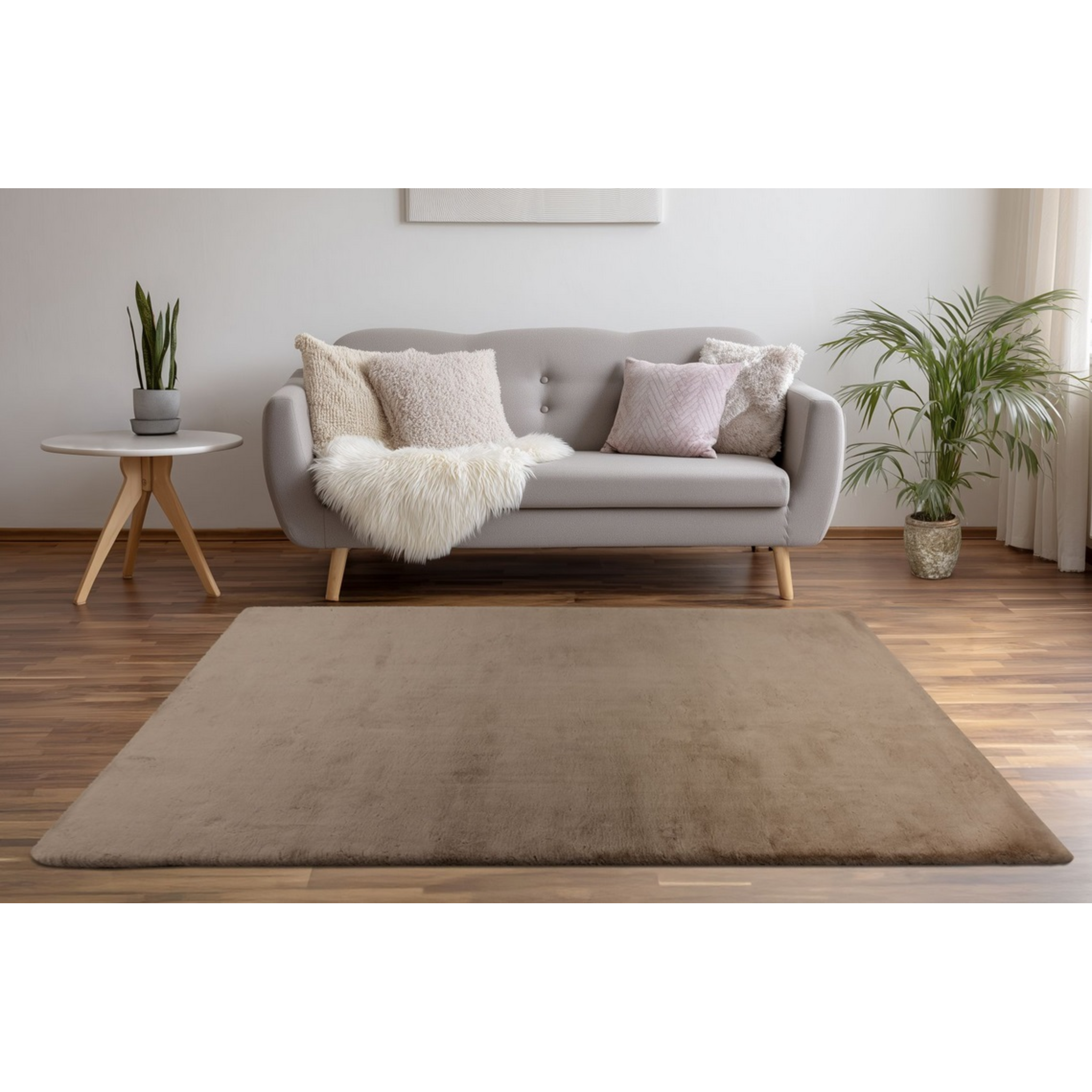 Tapis doux couleur taupe
